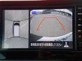 上からの視点で狭い駐車場への駐車などに役立つアラウンドビューモニターです♪