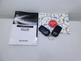 ユーザーガイド、メンテナンスノートが揃っています。スマートキーは、カギを取り出す手間がなく施錠開錠・エンジン始動ができる便利なキーです。