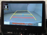 いまや必須装備「ナビゲーション」搭載!知らない場所にスイスイッとドライブ。もう、これなしではハンドルを握れませんね!でも運転中の操作は危険ですのでご注意ですね☆