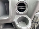 運転席側ドリンクホルダー