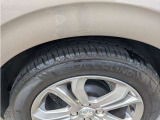 タイヤの目は十分御座います。