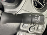 【オートライト(AUTO)】外の明るさをシステムが感知して、自動でヘッドライトが点灯します!ヘッドライトをつけ忘れを防ぐ便利機能です。