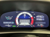 メーターは全面液晶となっております。カラーマルチインフォメーションディスプレイで車両情報を確認可能です。