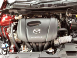 「SKYACTIV-G(ガソリン)」は、規格外の高圧縮を実現し、世界のエンジン技術者に驚きを与えました。さらに、それを維持したままノッキングの発生を抑え、熱効率を向上、走りにも寄与したエンジンです。
