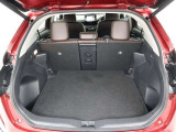 ラゲージスペースだって広々です!車種によっては床下収納やシートの折り畳み、またシートを動かして更にお荷物積めちゃいます♪