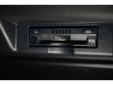 すっきりとインストールされた純正ビルトインETC。見た目もさることながら実用性も充分です。