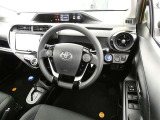 【運転席】運転席周りの画像です。プロの手で隅々までクリーニングしています。ご来店いただき実際に見てみてくださいね☆