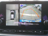 ★アラウンドビューモニター★クルマを真上から見下ろしているかのような映像によって車庫入れや縦列駐車などの駐車時に自車と駐車位置の関係をひと目で確認できスムースな駐車をサポートします!