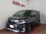 大人気ミニバンのVOXYです!広々した室内、雪道も安心の4WD。家族 友人みんなでするドライブは思い出いっぱいですね♪