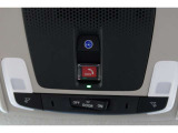 緊急通報ボタンが装備されています。ホンダコネクト対応。ご利用には、Honda Total Care プレミアムのご加入が必要です。