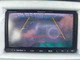 駐車時に後方がリアルタイム映像で確認できます。大型商業施設や立体駐車場での駐車時や、夜間のバック時に大活躍!運転スキルに関わらず、今や必須となった装備のひとつです!