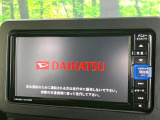 【純正ナビ】人気の純正ナビを装備しております。ナビの使いやすさはもちろん、オーディオ機能も充実!キャンプや旅行はもちろん、通勤や買い物など普段のドライブも楽しくなるはず♪