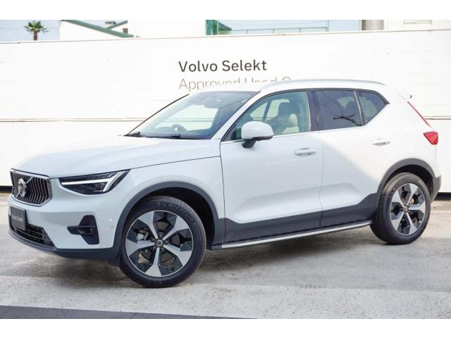 XC40 ウルトラ B4 AWD 4WD 