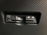 ETC車載器装備。高速道路のご利用時にとても便利♪セットアップをしてからお渡ししますので、あとはETCカードを差し込むだけで、わずらわしい料金所での現金支払いが不要となりスムーズに通過できます。