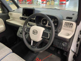 展示車両、並びに展示場の清掃を心掛けております。お車もご納車前にしっかり洗車して、清潔感が感じられる状態でお渡し致します。