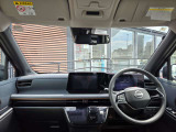 運転席周りの視界もよくハンドルも軽い取り回しなのですごく運転がしやすい車です。