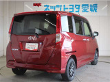 広々とした車内空間に優れた燃費性能。更にデザインも上質で人気のお車です!