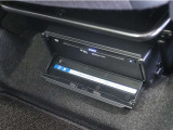 車内でCD DVDのメディアが楽しめます。