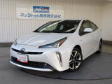 トヨタセーフティセンス搭載!トヨタを代表するハイブリッドモデル!静粛性や低燃費性に優れた、地球環境に優しいエコカーです!伸びやかで軽やかな走りも好評です!LEDライト・社外ナビ・リアカメラ・ETC装備