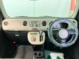 メーターやシフト、スイッチ位置など運転席まわりの配置はしっくりいきたいものですね!まずは座ってチェックしてみて下さい♪