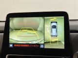 メーカーオプションの全周囲カメラ付き!狭い場所での駐車や車周辺を確認することが出来るので安心して駐車することができます★なんともう一つ・・・