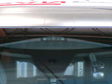 前方の車両を検知。 エマージェンシー(衝突軽減)ブレーキ装備