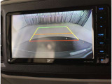バックガイドモニターで、後方を確認しながら安心して駐車することができます。運転初心者も熟練者も必須の機能ですよ!