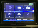 ナビゲーションはフルセグTV対応のGathers純正メモリーナビを搭載しています。Bluetoothオーディオ機能がありますので、スマートフォンなどの音楽も再生できます。