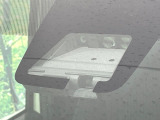 【トヨタセーフティセンス】走行中に前方の車両等を認識し、衝突しそうな時は警報とブレーキで衝突回避と被害軽減をアシスト。より安全にドライブをお楽しみいただけます。