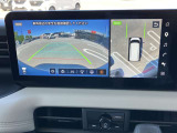 アラウンドビューモニター(全方位カメラ)付きなので、狭い道も車庫入れも丸見えで安心!ソナーで障害物を警告するのでバックが苦手な方も、得意な方も安全度UP!