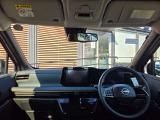 運転席周りの視界もよくハンドルも軽い取り回しなのですごく運転がしやすい車です。