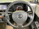 【純正革巻きステアリング】上質な革を使用することで、手にしっかり馴染みとても運転しやすいハンドルです♪