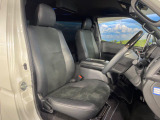 運転席シート廻りは使用感も少なく、良好な状態となっています。丁寧に使われていたことがよくわかりますね。