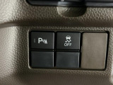 障害物センサーとVSAを装備しております。VSAは車両挙動安定化制御システムでクルマの横滑り、曲がるを制御し、走る・曲がる・止まるの全領域で安定性を確保するためのシステムです