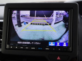 バックモニター搭載で車庫入れ安心!バック中の死角部分がモニターに映し出されるので安全性アップ!!