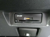 高速の料金所で、小銭を探さず楽々通過できる『ETC』で快適にドライブ出来ます。また、マイレージ登録で更にお徳にご利用頂けます。詳しくは072-833-1883までお願いします。