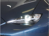 【LEDヘッドライト】省電力で長寿命の明るく運転しやすいLEDヘッドランプです。明るく照らすので暗い夜道からお客様を守ってくれます。お近くの広島マツダまでお越しください。