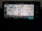 ナビゲーションを装備。多彩な機能で快適ドライブをアシスト。オーディオ機能も充実していますね。