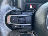 【ステアリングスイッチ】左です。ステアリングから手を離さず、運転に集中したまま手元でオーディオ操作等が出来ます。