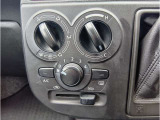 車両入庫時には外装磨きと内装クリーニングを実施しております。納車前にも実施いたしますので、綺麗に快適にお乗りいただけます。