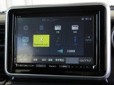 ナビゲーションはパイオニアメモリーナビ(AVIC-RLS901)を装着しております。AM、FM、CD、DVD再生、Bluetooth、フルセグTVがご使用いただけます。初めて訪れた場所でも安心ですね!