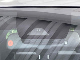 【トヨタセーフティセンス】走行中に前方の車両等を認識し、衝突しそうな時は警報とブレーキで衝突回避と被害軽減をアシスト。より安全にドライブをお楽しみいただけます。