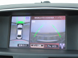 お車選びをお楽しみ頂けるよう、在庫車の展示スペースを十分に確保しております。
