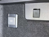 非常時やキャンプなどに役立つアクセサリーコンセントAC100V・1500Wコンセント付きです。
