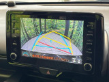 【バックカメラ】駐車時に後方がリアルタイム映像で確認できます。大型商業施設や立体駐車場での駐車時や、夜間のバック時に大活躍!運転スキルに関わらず、今や必須となった装備のひとつです!