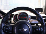 並行輸入車につきましては、米国現地法人・Mitsuoka Motors Americaと連携を取りながら、需要の先端商品を供給する体制づくりに努めており各メーカーの新車・中古車の輸入を行っております。