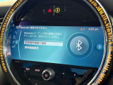 ●Bluetooth:お手持ちのスマートフォンなどと接続し、ハンズフリー通話や臨場感溢れるミュージック再生をお楽しみいただけます。無線接続ですので煩わしさもありません♪