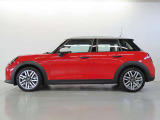 MINIオーナーのために設計されたオリジナルのMINI自動車保険がございます。車のことは全ておまかせください。
