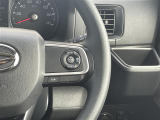 【レーダークルーズコントロール(全車速追従機能付】ミリ波レーダーと単眼カメラで先行車を認識し、車速に応じた車間距離を保ちながら追従走行を支援します。