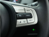 ◆アダプティブクルーズコントロール◆予め設定した車速内でクルマが自動的に加減速。前走車との適切な車間距離を維持しながら追従走行します。【LKAS】車線維持支援システムでステアリング操作を支援。